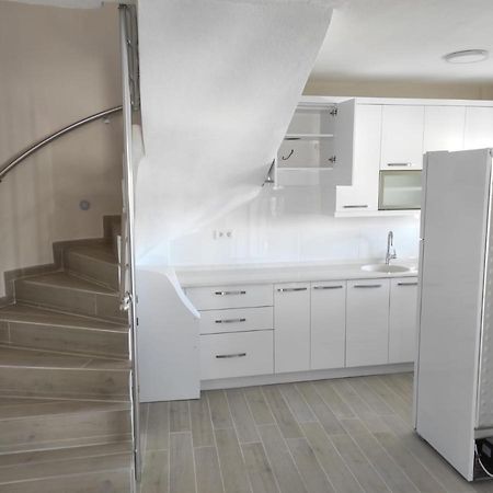 Cesme Burcu Sitesi Yaman Villa Esterno foto