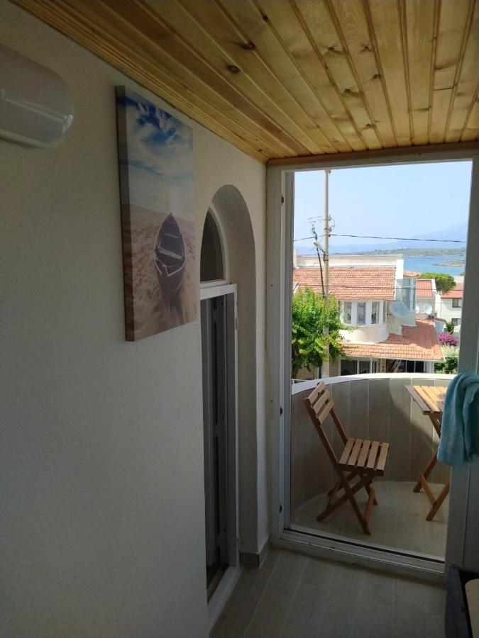 Cesme Burcu Sitesi Yaman Villa Esterno foto
