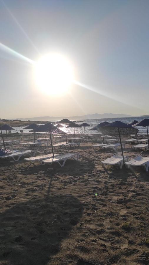 Cesme Burcu Sitesi Yaman Villa Esterno foto
