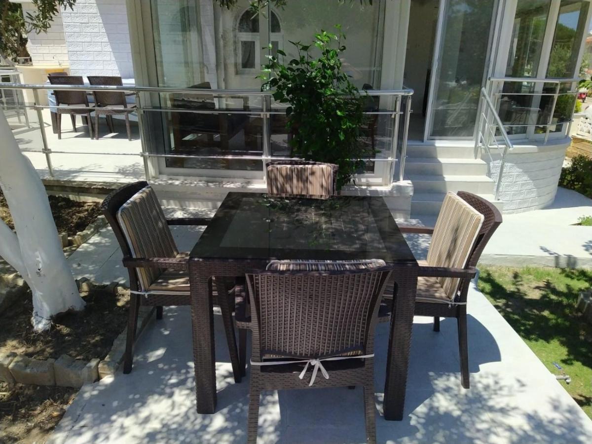 Cesme Burcu Sitesi Yaman Villa Esterno foto
