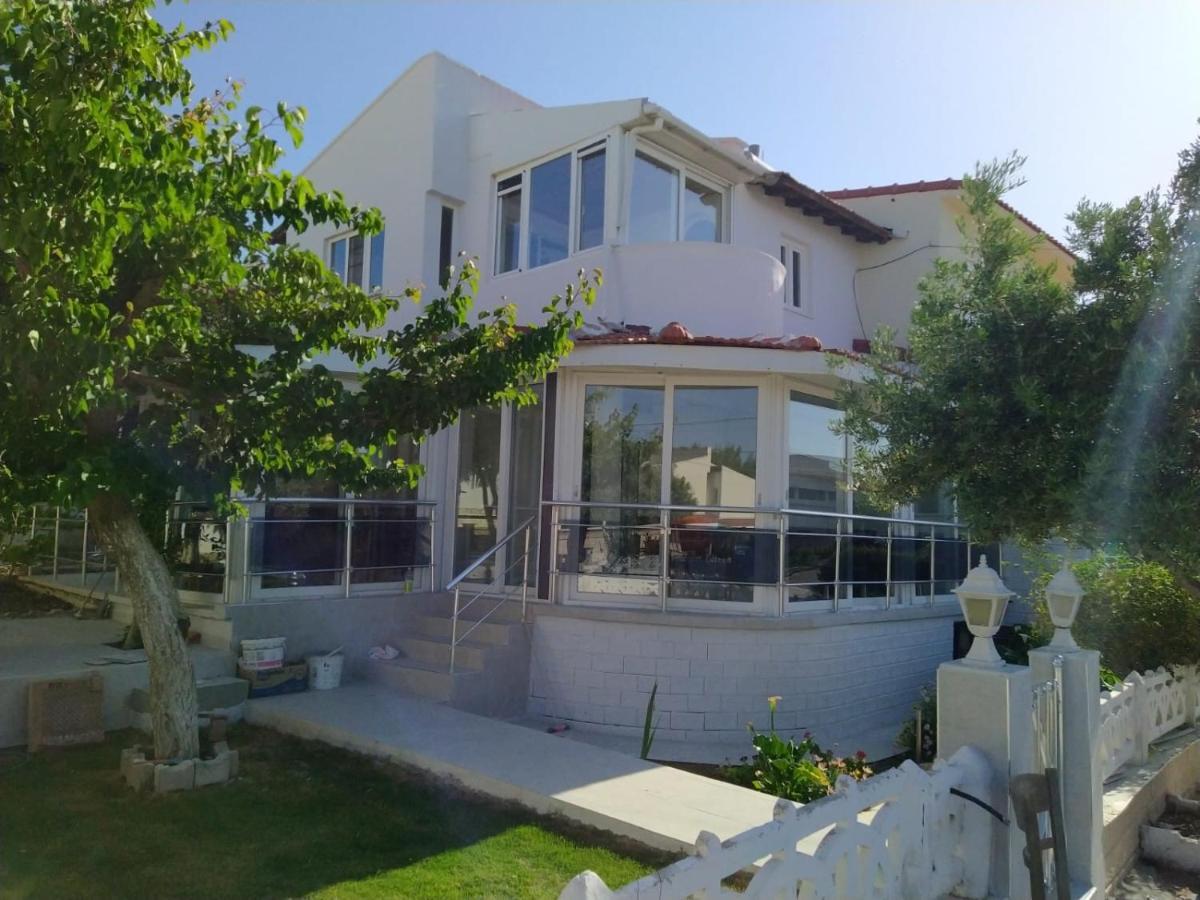 Cesme Burcu Sitesi Yaman Villa Esterno foto