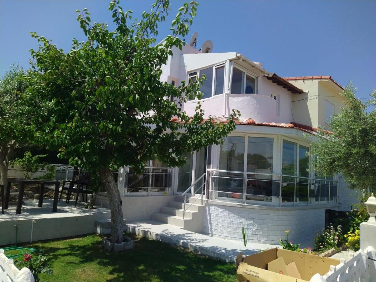 Cesme Burcu Sitesi Yaman Villa Esterno foto
