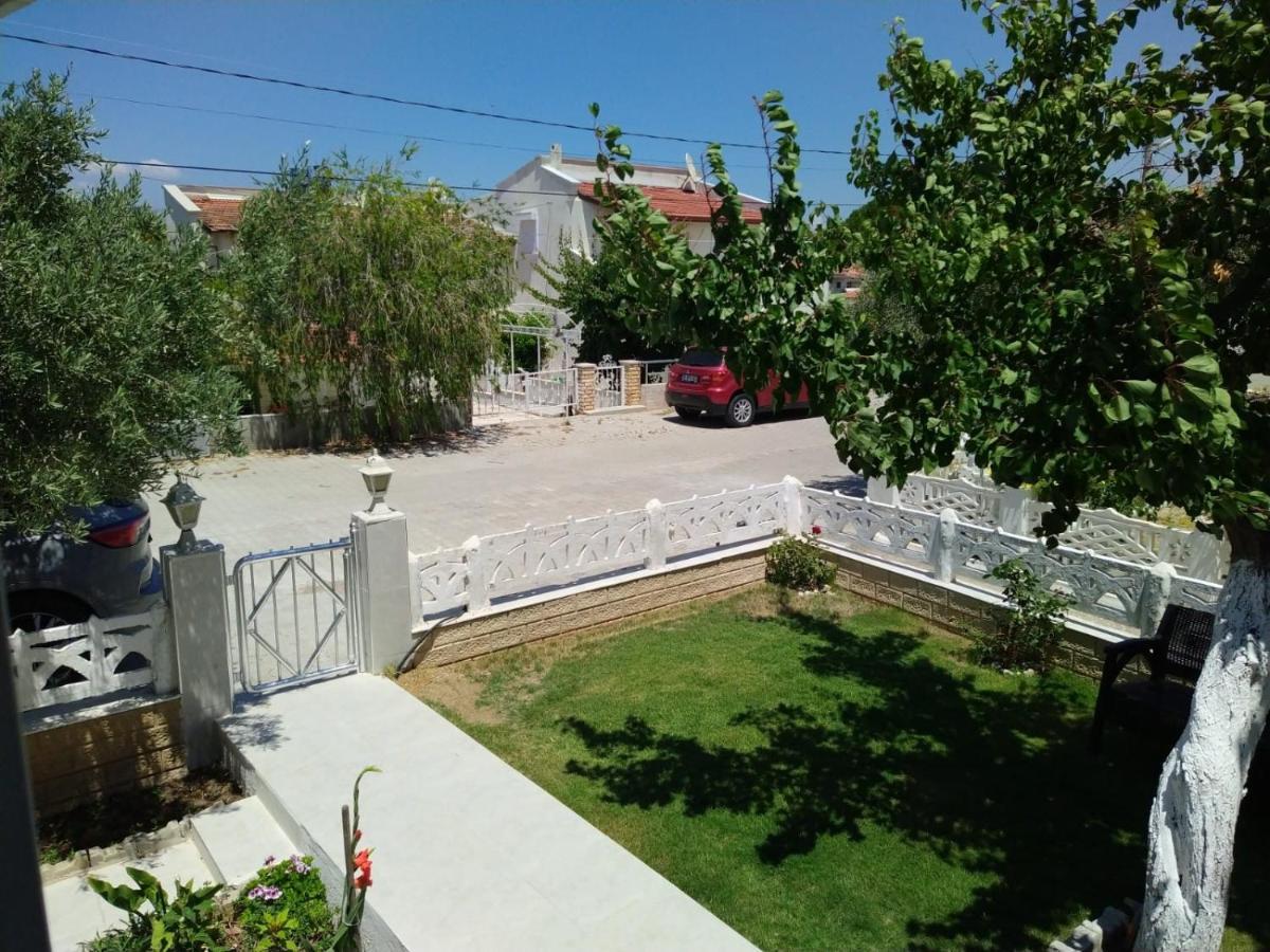 Cesme Burcu Sitesi Yaman Villa Esterno foto