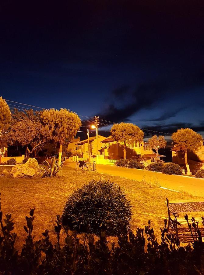 Cesme Burcu Sitesi Yaman Villa Esterno foto